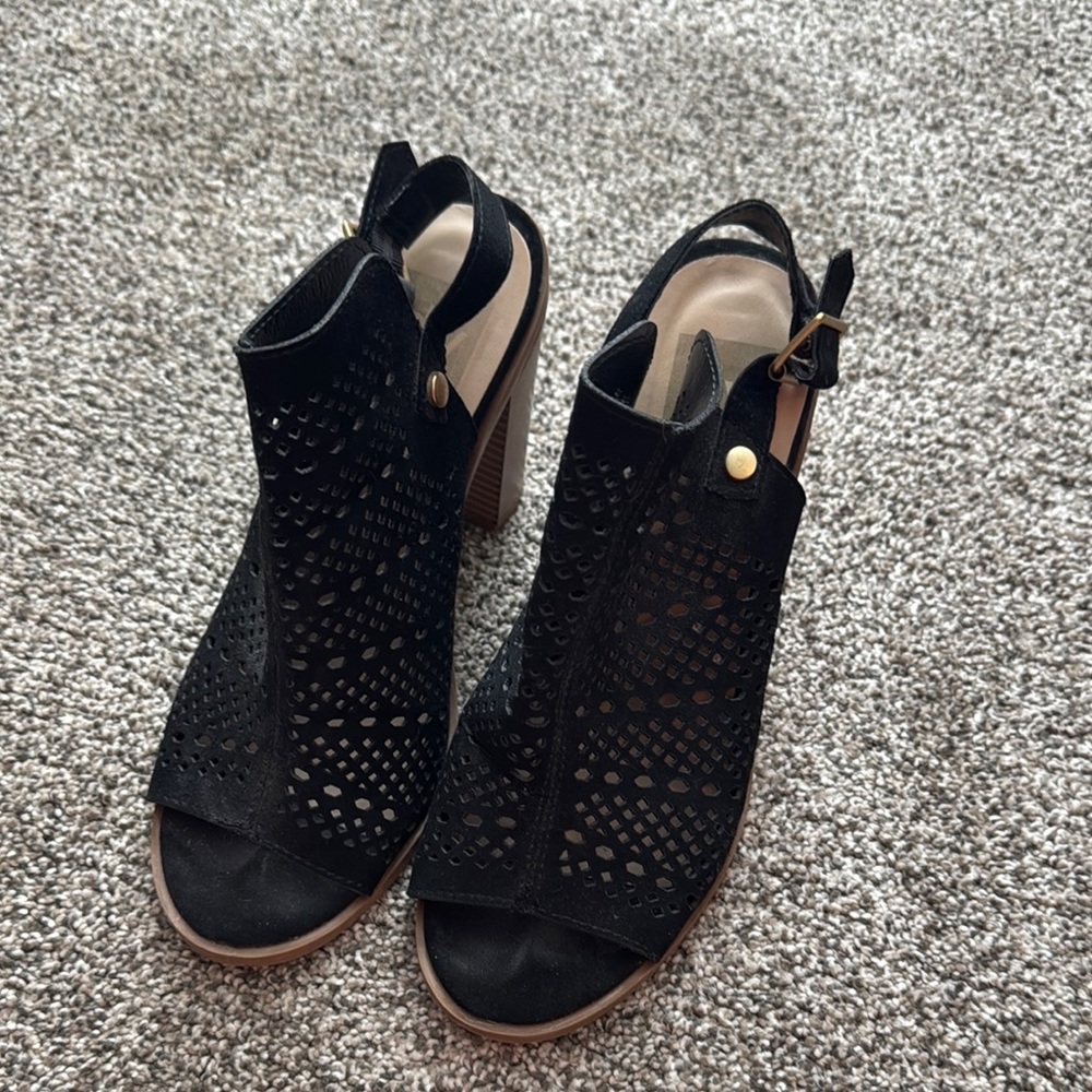 Diane Von Furstenberg Black Peep-Toe Heels
